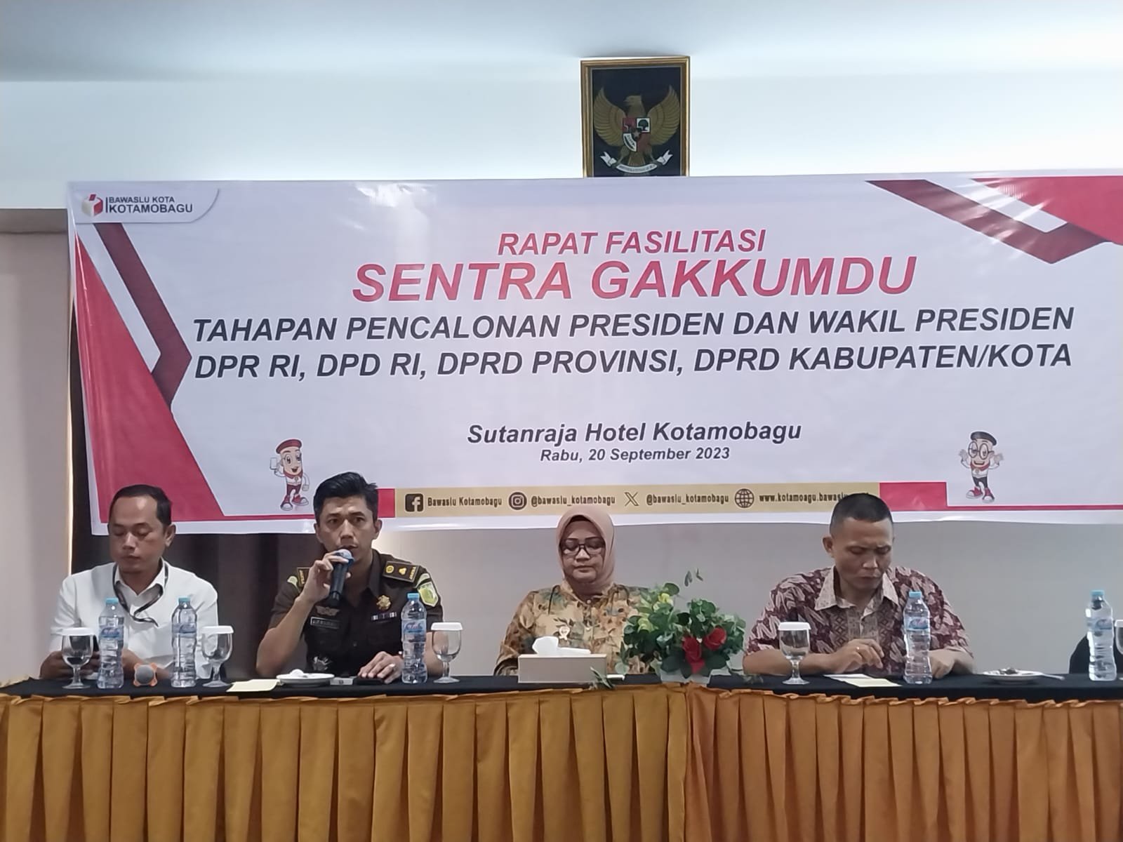 Bawaslu Kotamobagu Gelar Rapat Fasilitasi Sentra GAKKUMDU, Rabu 20 September 2023.