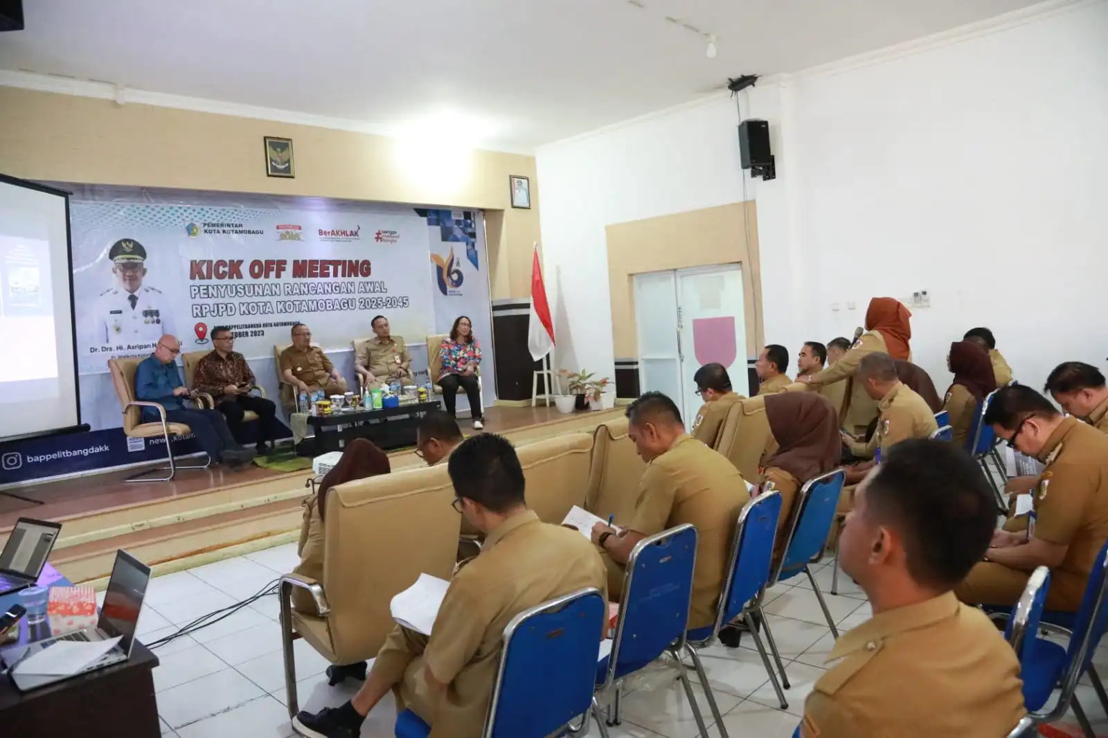 Asripan Nani Buka Kegiatan Kick Off Meeting Penyusunan RPJPD Kota Kotamobagu Tahun 2025-2045