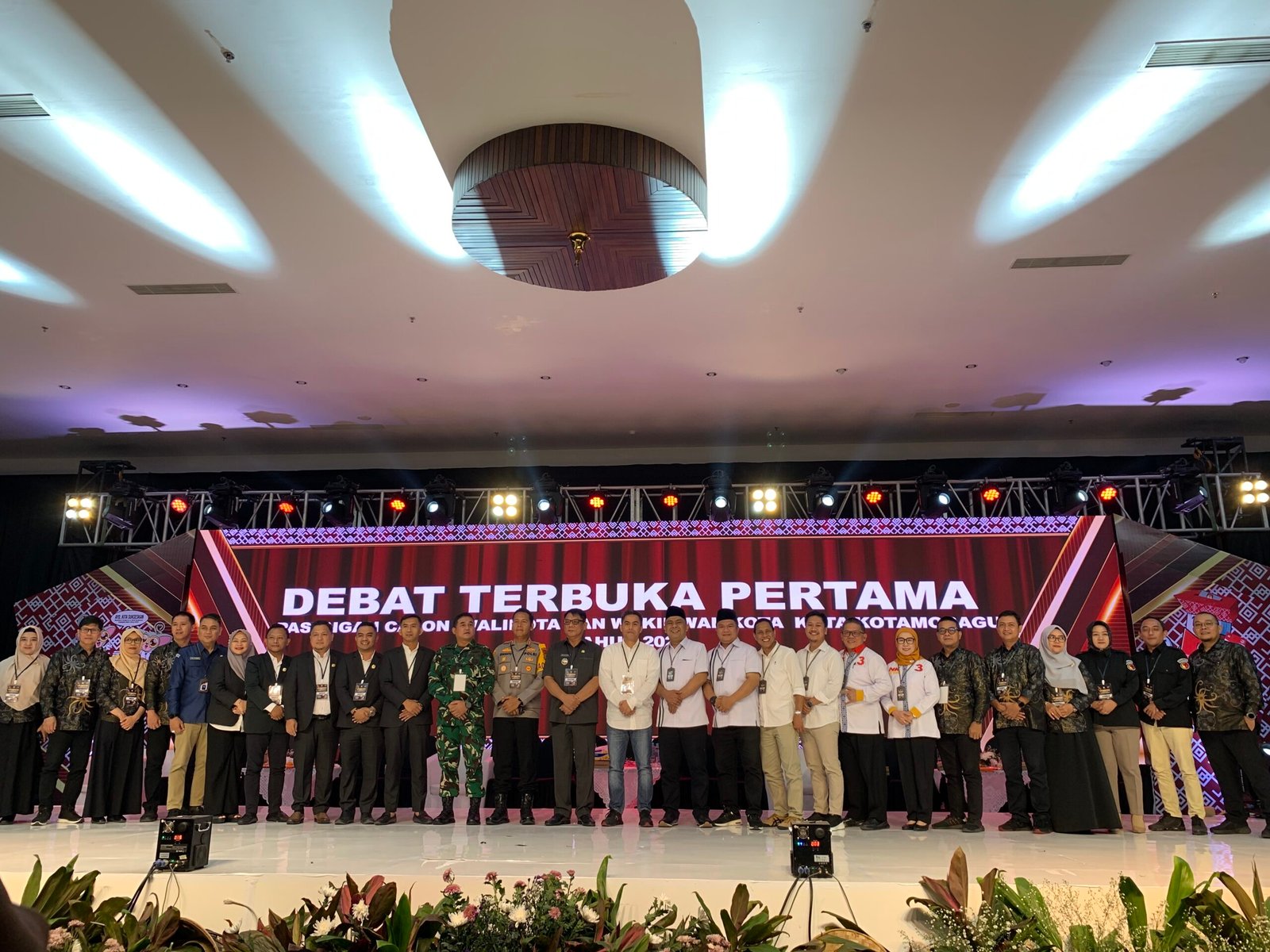 KPU Kotamobagu Sukses Gelar Debat Terbuka Perdana pada Pilkada Serentak Tahun 2024