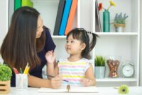 6 Kalimat Jitu dari Psikolog agar Anak Mau Mendengar Orang Tua. (Foto: Freepik)