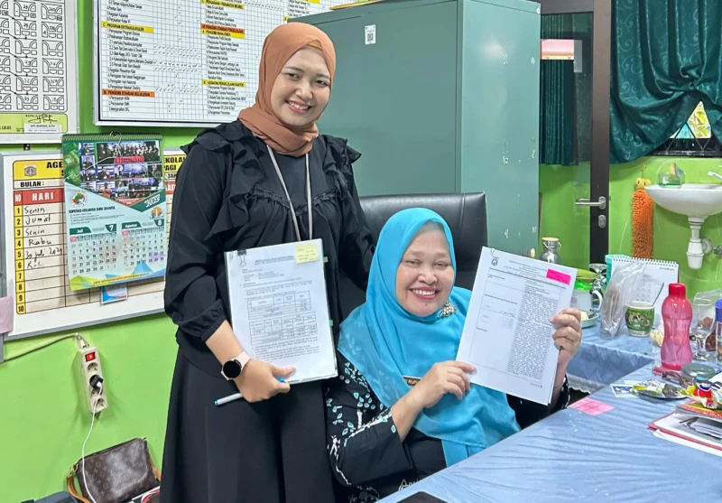 Dokumentasi foto SDN Pegangsaan Dua 07 bersama PT Telkom Indonesia. (Foto: Dok. Istimewa)