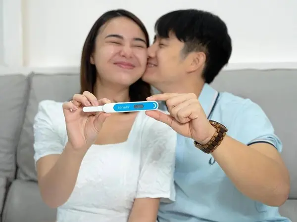 Amanda Manopo dan Kenny Austin Pamer Hasil Test Pack Positif. (Foto: dok. Instagram/amandamanopo)