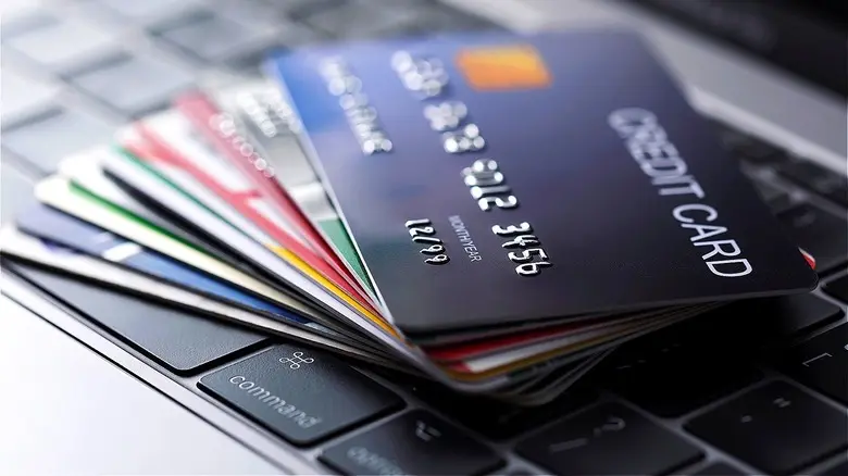 Ilustrasi kartu kredit. (Foto: Dok. Istimewa)