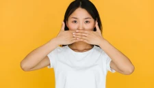 5 Arti Keep Silent yang Perlu Kamu Ketahui