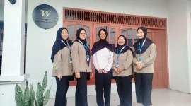 Antika Devi Oktamevea, Rosa Dewi Kinanti, Rista Arin Ningsih, Lia Nur Khasanah, dan Bella Puteri Atsri Najwa. (Foto: Dok. Istimewa)