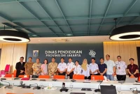 General Manager Telkom Witel Jakarta Inner melakukan pertemuan bersama Wakil Kepala Dinas Pendidikan Provinsi DKI Jakarta. (Foto: Dok. Istimewa)