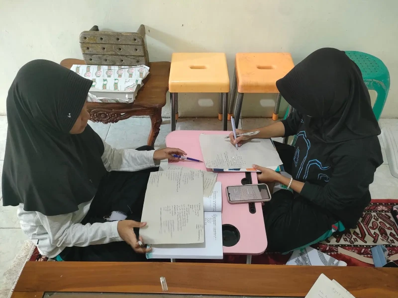 Bimbel Kusuma, les privat guru datang ke rumah. (Foto: Dok. Istimewa)