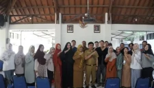 Pendampingan digitalisasi dan legalisasi usaha bagi pelaku UMKM di Kecamatan Gedebage. (Foto: Dok. Istimewa)