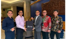 Rayakan HUT ke-61 Telkom, GM Telkom Witel Jakarta Inner Sambangi The Ritz-Carlton Mega Kuningan
