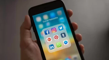 KerjaSosmed dan Peran Positif Jasa Buzzer dalam Strategi Media Sosial