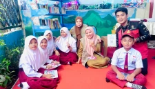 Program kerja “Pojok Literasi Digital Desa Marannu dengan Program Sinkronisasi Aplikasi E-Pusda Maros Berbasis QR Code”. (Foto: Dok. Istimewa)