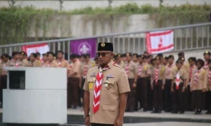 Deretan Gebrakan Kak Suprayogie: Pimpin Barisan Upacara HSP ke-98 di Lapangan Banteng Serta Transformasi Masif Kwarcab Jakarta Pusat